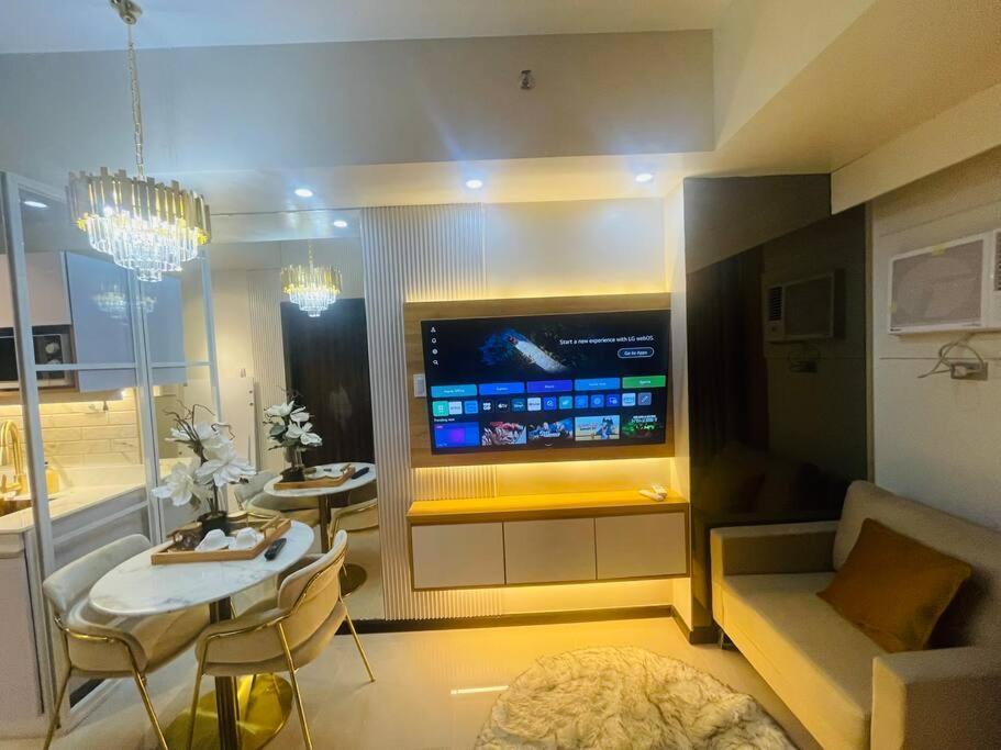 Marias Suite Near Manila Bay Free Use Of Pool מראה חיצוני תמונה